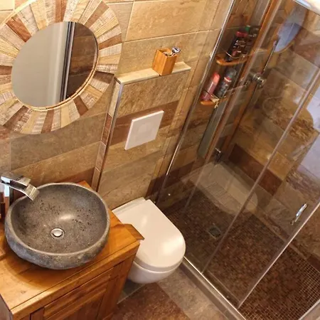 Livesi Lodge Appartement Plain-Pied 40M2 Pour 2 Avec Jacuzzi Appartement *